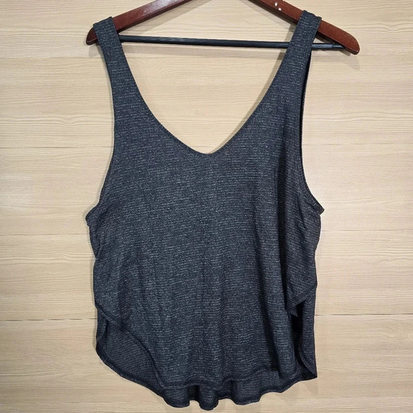 Lululemon Seek The Heat Tank Top Tank ONLY Gray Stripe Women's Size 8/10? - Picture 3 of 8